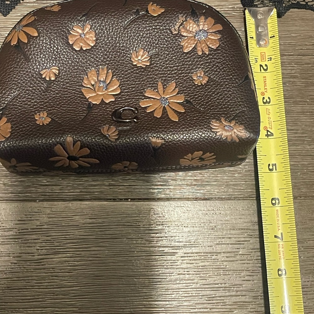 Coach Floral Embossed Brown Leather Bag. NWOT - Picture 7 of 8